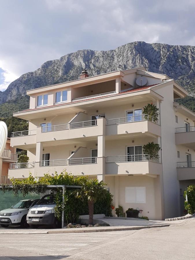Apartments Lozina Дрвеник Экстерьер фото